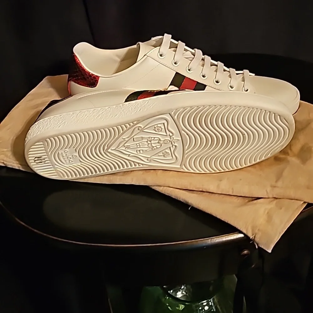 Gucci white embroidered Bee Ace sneakers size 40+ worn ONCE perfect condition - Picture 8 of 12